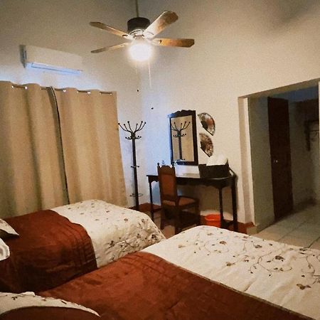 Hostal La Espanola Parras Parras de la Fuente Buitenkant foto