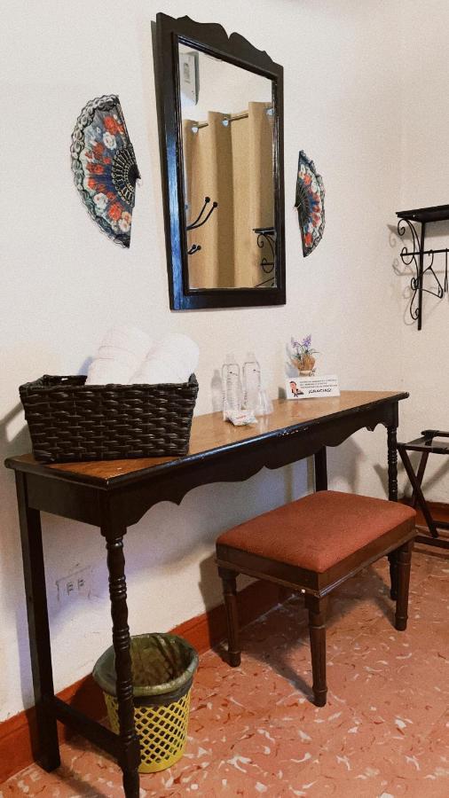Hostal La Espanola Parras Parras de la Fuente Buitenkant foto