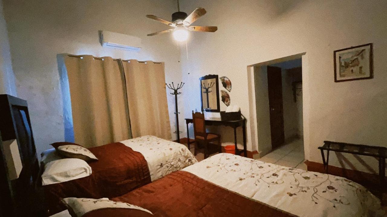 Hostal La Espanola Parras Parras de la Fuente Buitenkant foto